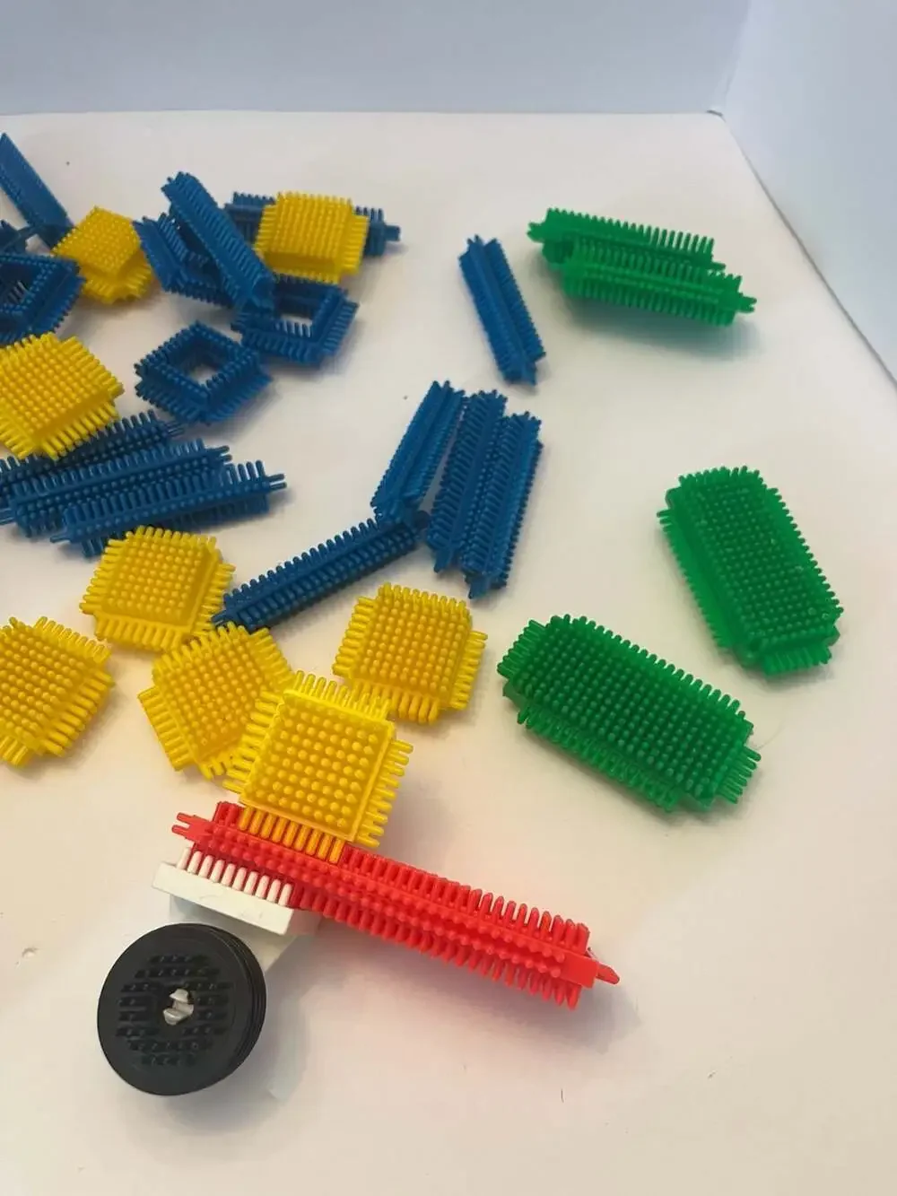Vintage 1978 Playskool Bristle Blocks 57 Piece Set #817